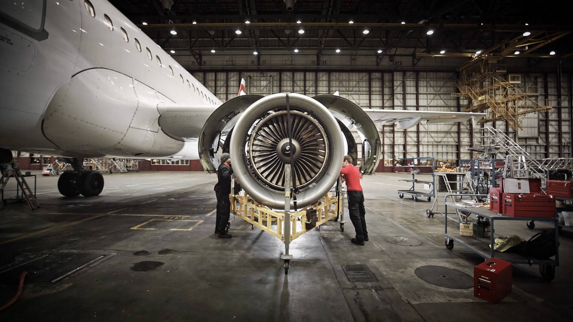 aircraft-maintenance-jet-engine-gdsq1jxlh836c7dy